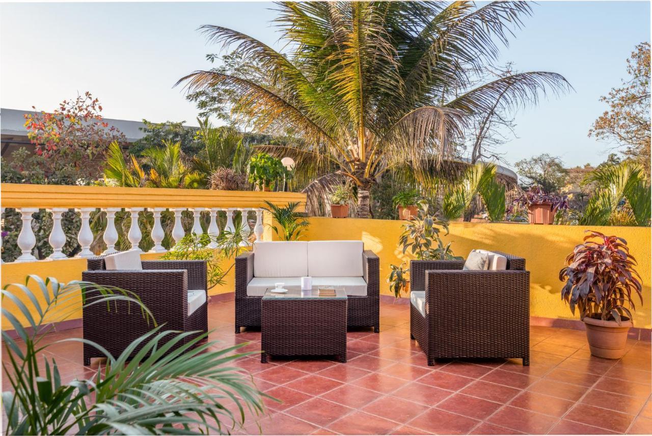 Вилла Casa Amarela - Lux Portuguese 4Bhk In North Goa Альто-Порворим Экстерьер фото